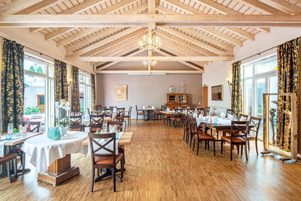 Adler Landhotel Buergstadt Bagian luar foto